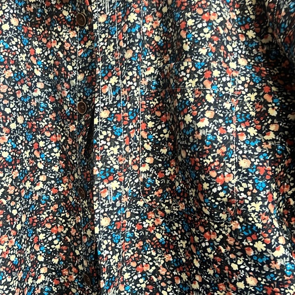 Men’s Shirt - Picture 3 of 5